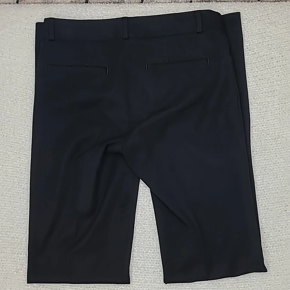 Banana Republic Classic Mid-Rise Straight Leg Flat Front Sloan Trouser in Black